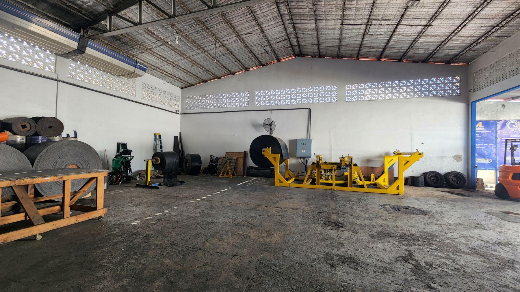 Warehouse for sale in Rio Abajo, Panama City
